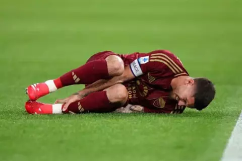 بيليجريني يخضع لعملية جراحية.. ويضع روما في ورطة